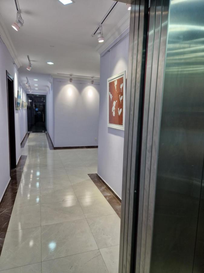 Art Hotel Batumi Exterior foto